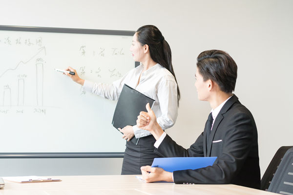 薪酬績效總難平衡，怎樣調(diào)整才能既控成本又激勵員工？