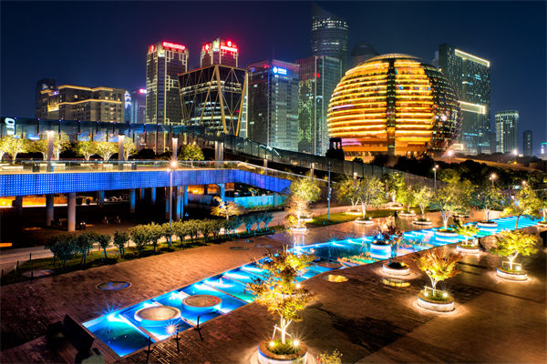 企業(yè)擴(kuò)張遇阻，戰(zhàn)略咨詢?nèi)绾我?guī)劃穩(wěn)健發(fā)展藍(lán)圖破局？