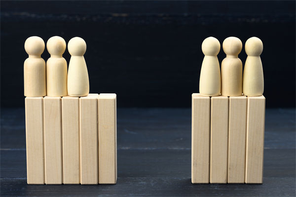 企業(yè)文化標語掛滿墻，為何員工依然缺乏認同感？